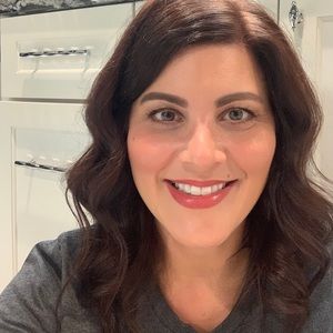 Meet your Posher, Candace